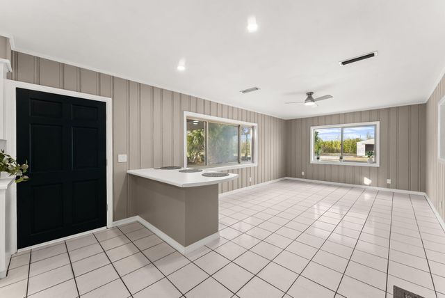 5203 E 4Th Street, Panama City, FL 32404