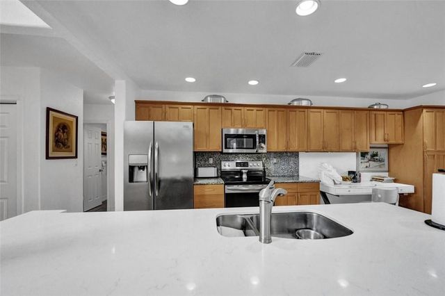 2525 SE 7th Drive, Pompano Beach, FL 33062