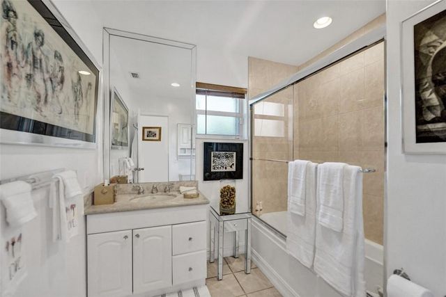 2525 SE 7th Drive, Pompano Beach, FL 33062