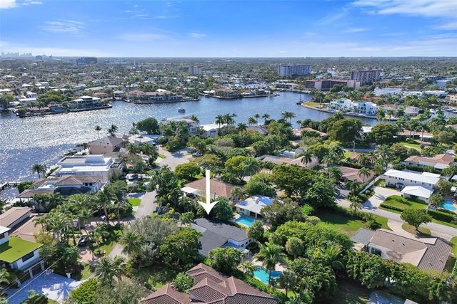 2525 SE 7th Drive, Pompano Beach, FL 33062