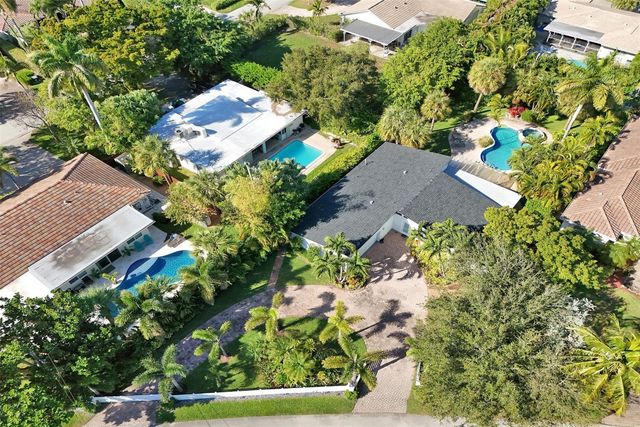 2525 SE 7th Drive, Pompano Beach, FL 33062