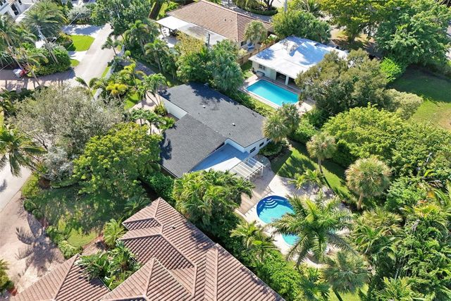 2525 SE 7th Drive, Pompano Beach, FL 33062