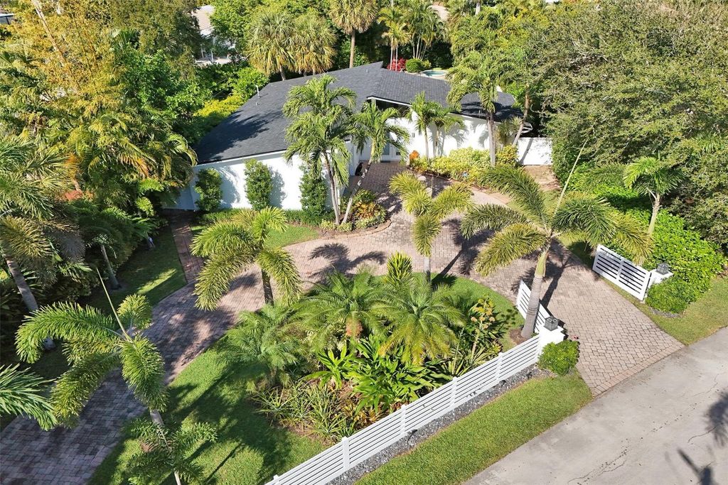 2525 SE 7th Drive, Pompano Beach, FL 33062