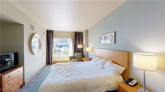 211 East Flamingo Road 202, Las Vegas, NV 89169