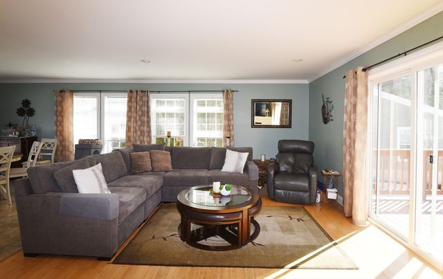 3 Leslie Court, Rockland, MA 02370