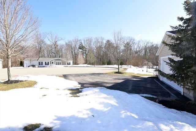 3 Leslie Court, Rockland, MA 02370