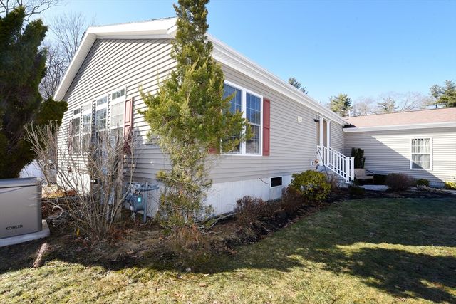 3 Leslie Court, Rockland, MA 02370