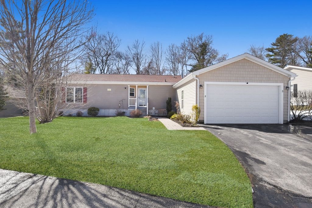 3 Leslie Court, Rockland, MA 02370