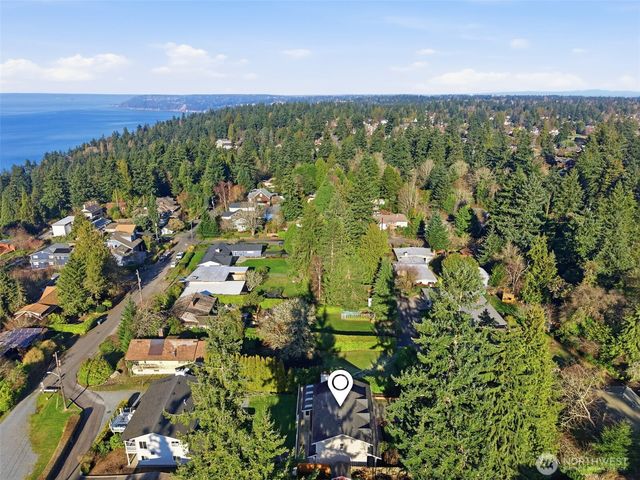 15931 22nd Avenue SW, Burien, WA 98166