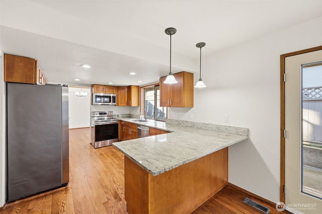 15931 22nd Avenue SW, Burien, WA 98166