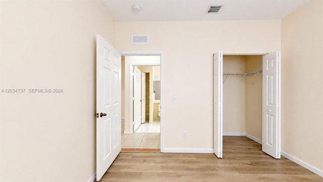 3557 Forest Hill Blvd 51, Palm Springs, FL 33406