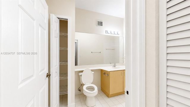 3557 Forest Hill Blvd 51, Palm Springs, FL 33406