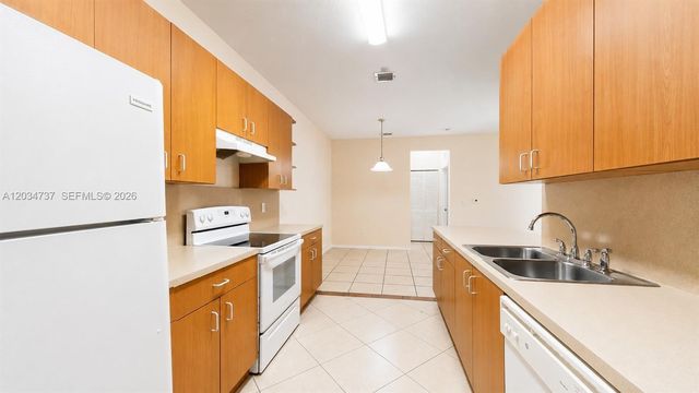 3557 Forest Hill Blvd 51, Palm Springs, FL 33406