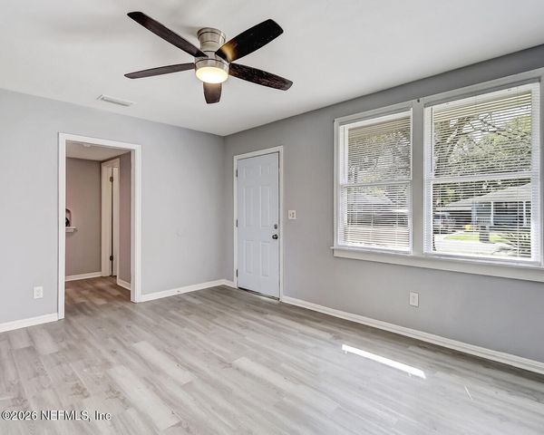 5121 ATTLEBORO Street, Jacksonville, FL 32205