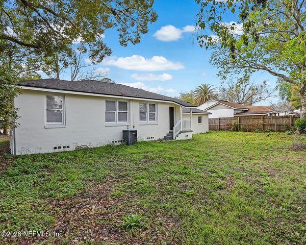 5121 ATTLEBORO Street, Jacksonville, FL 32205