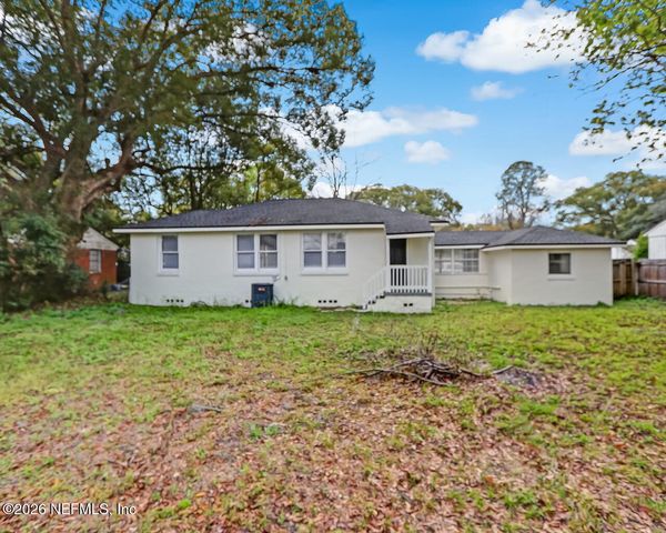 5121 ATTLEBORO Street, Jacksonville, FL 32205