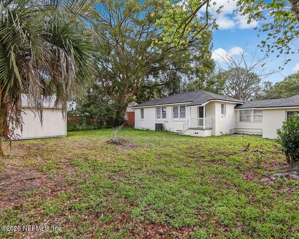 5121 ATTLEBORO Street, Jacksonville, FL 32205