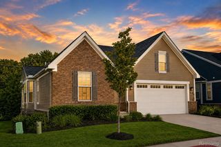 154 Mulberry Lane, Rochester Hills, MI 48309
