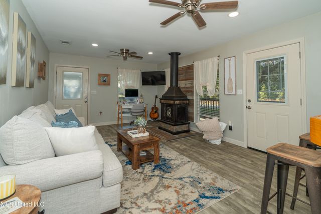 23349 Bells Ferry Road, Pass Christian, MS 39571