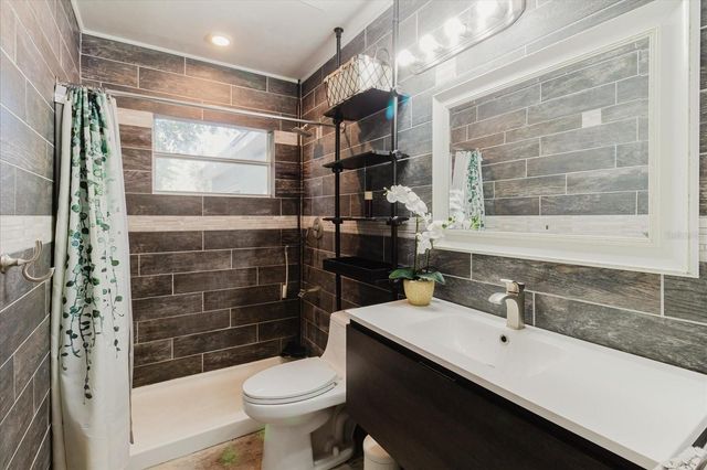3597 27TH AVENUE S, St Petersburg, FL 33711