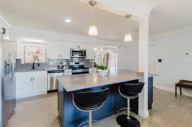 3597 27TH AVENUE S, St Petersburg, FL 33711