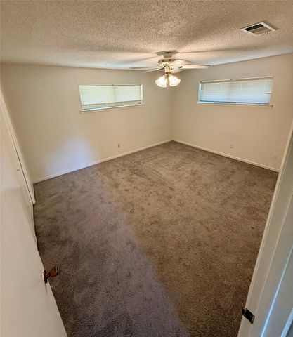 124 Poinsettia Circle, Terrell, TX 75160