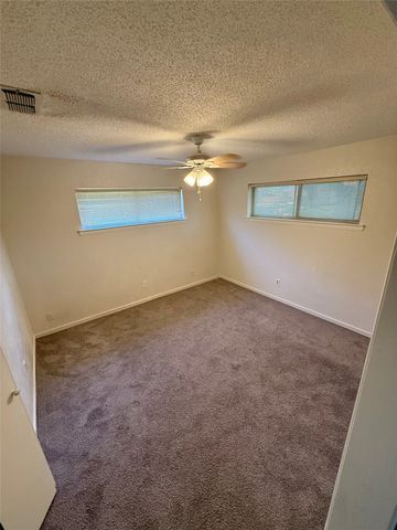 124 Poinsettia Circle, Terrell, TX 75160
