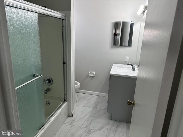 5--7 FLORENCE TOLLGATE, Florence, NJ 08518