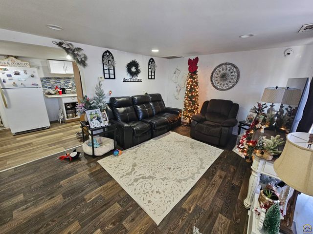 811 Watson St, Emporia, KS 66801