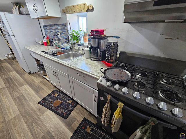 811 Watson St, Emporia, KS 66801