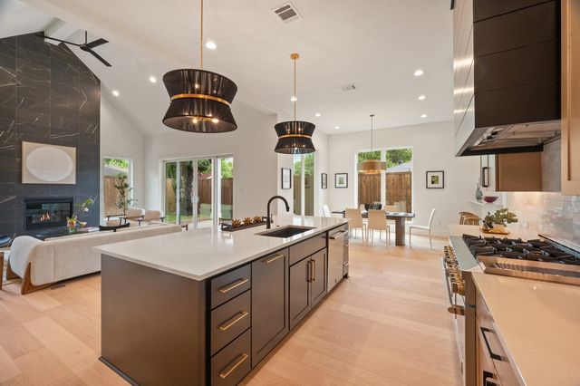 9136 Liptonshire Drive, Dallas, TX 75238