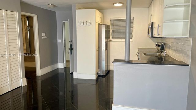 3944 NE 167th Street 106, North Miami Beach, FL 33160