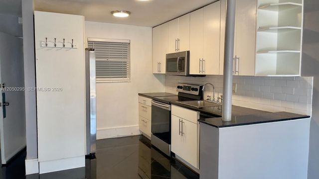 3944 NE 167th Street 106, North Miami Beach, FL 33160