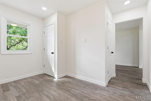 9343 Duenke Drive, St Louis, MO 63137