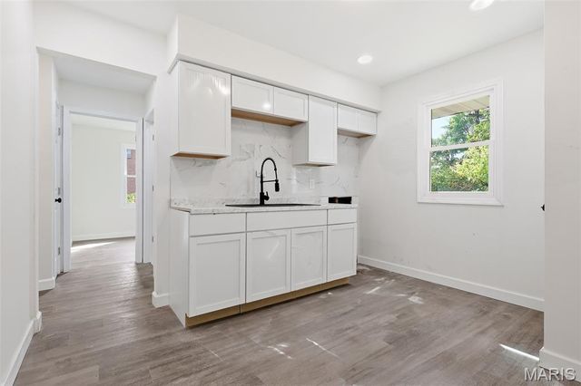 9343 Duenke Drive, St Louis, MO 63137