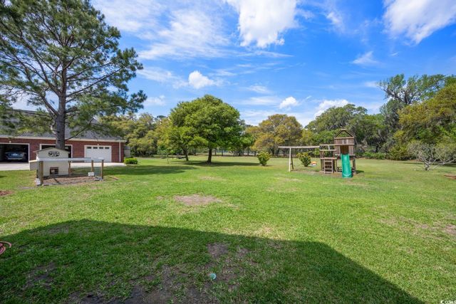 120 Wraggs Ferry Rd., Georgetown, SC 29440