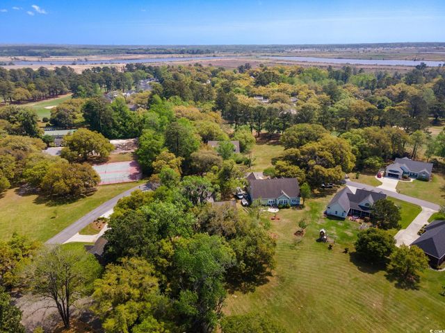 120 Wraggs Ferry Rd., Georgetown, SC 29440