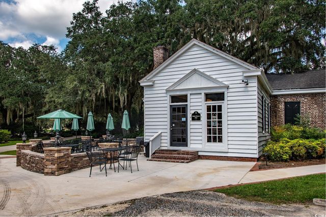 120 Wraggs Ferry Rd., Georgetown, SC 29440