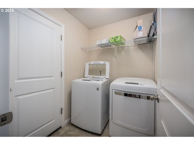 2976 PERSIMMON Way Nw, Albany, OR 97321