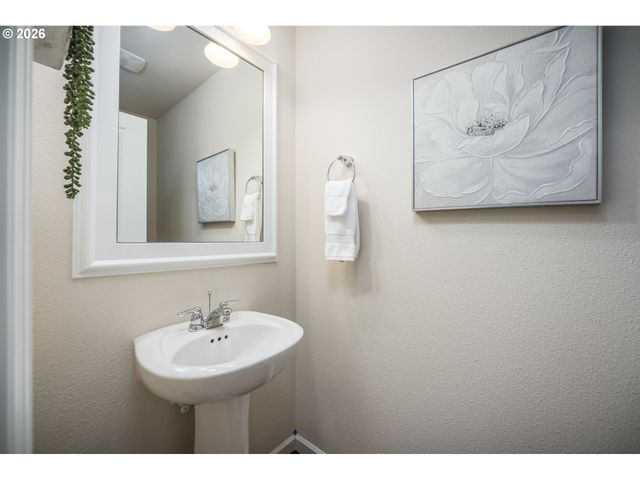 2976 PERSIMMON Way Nw, Albany, OR 97321