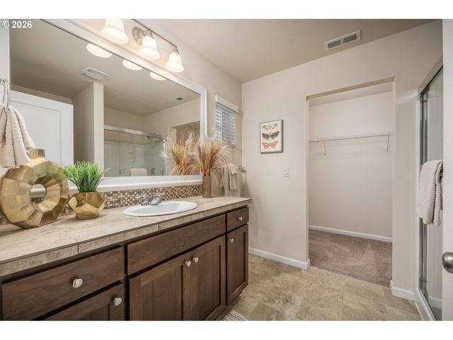 2976 PERSIMMON Way Nw, Albany, OR 97321