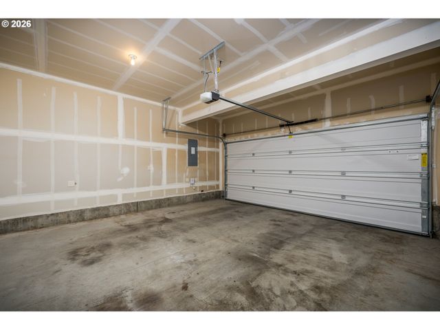 2976 PERSIMMON Way Nw, Albany, OR 97321