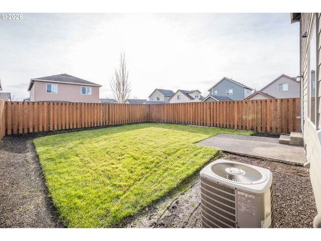 2976 PERSIMMON Way Nw, Albany, OR 97321