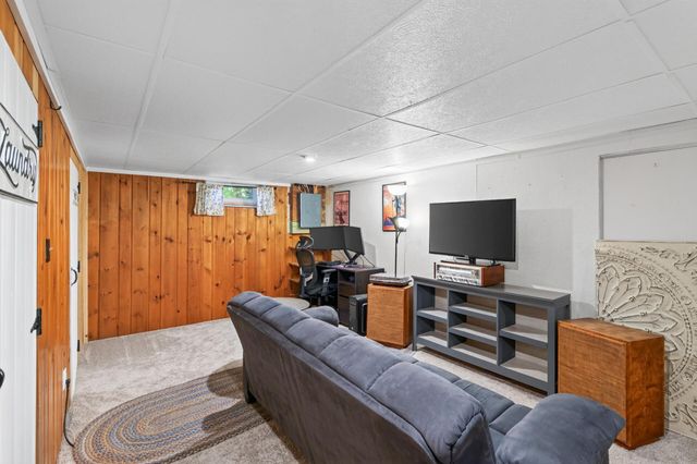 1100 Cartway Road, Champlin, MN 55316