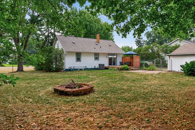 1100 Cartway Road, Champlin, MN 55316