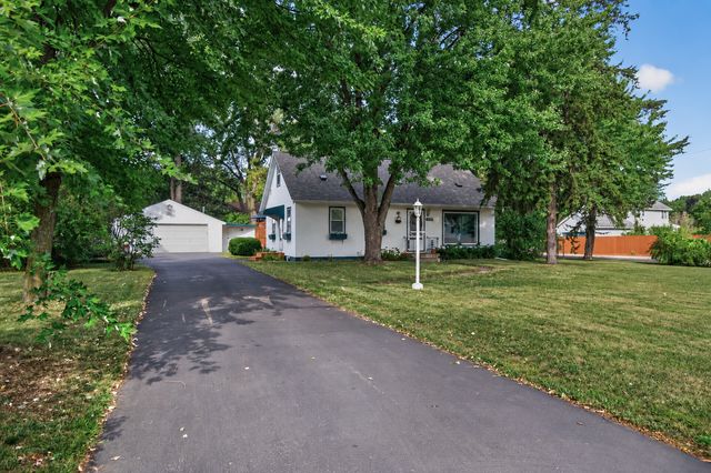 1100 Cartway Road, Champlin, MN 55316