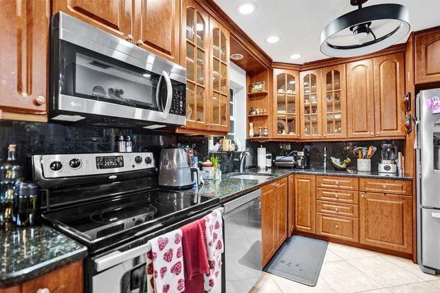 7680 NW 14th Street, Pembroke Pines, FL 33024