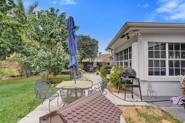 7680 NW 14th Street, Pembroke Pines, FL 33024