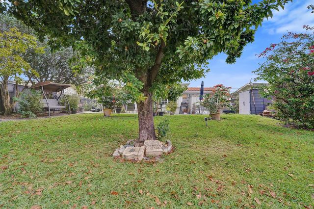 7680 NW 14th Street, Pembroke Pines, FL 33024