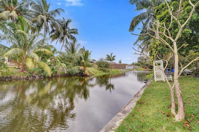 7680 NW 14th Street, Pembroke Pines, FL 33024